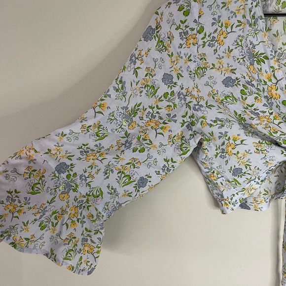 Nightcap Clothing floral bell sleeve wrap cropped top small - Picture 4 of 8